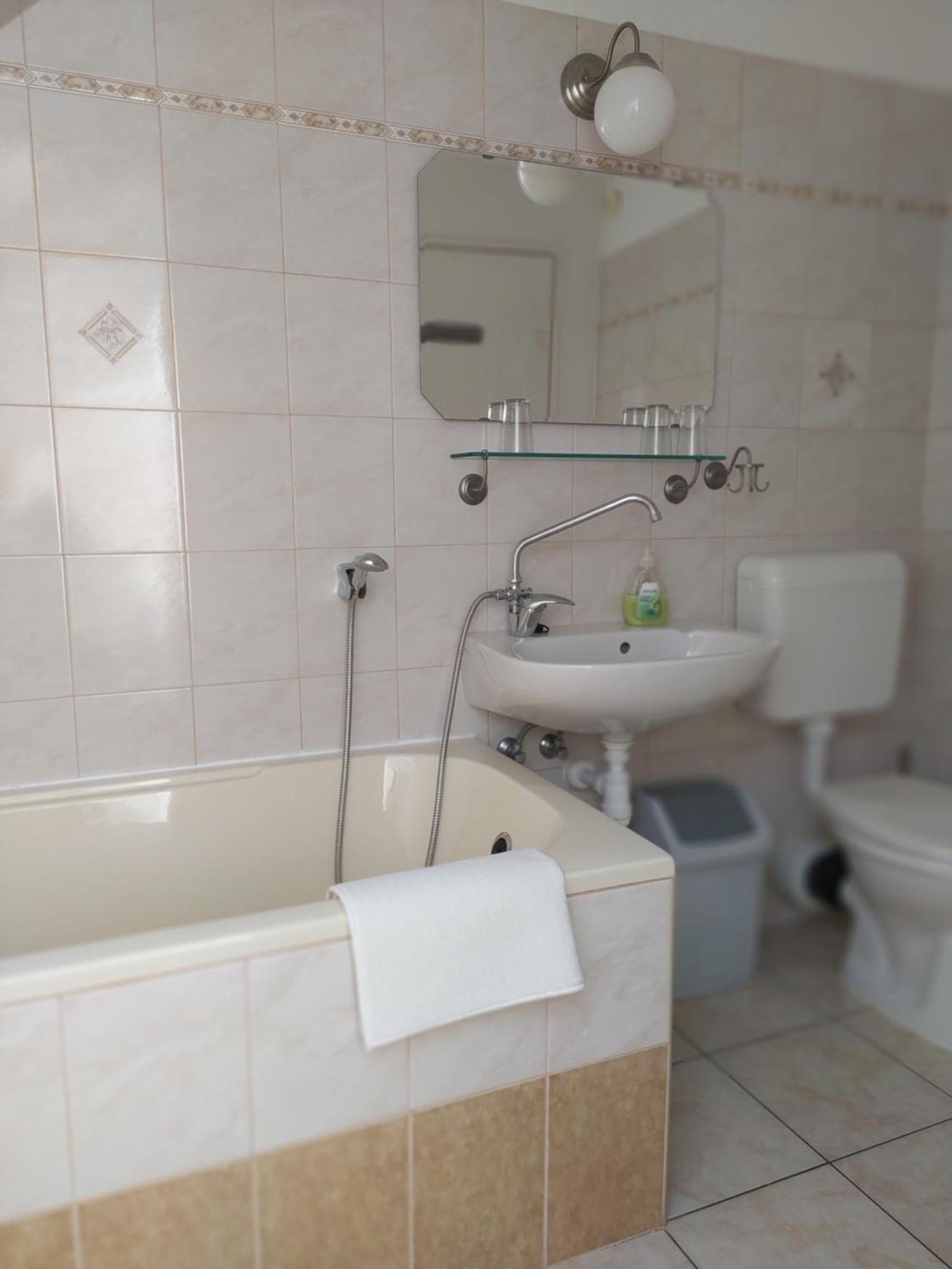 Panzió-Kemping Bekölce Bekolce Zimmer foto