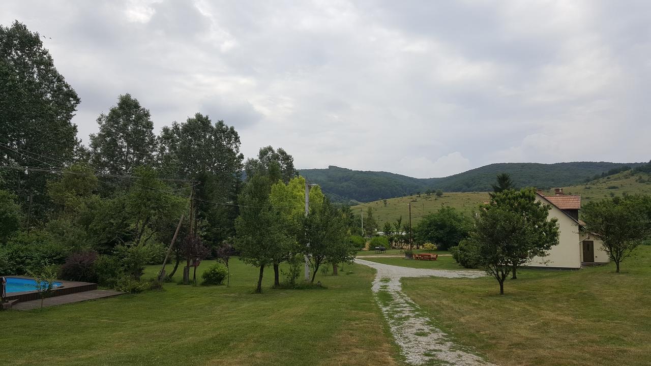 Panzió-Kemping Bekölce Bekolce Exterior foto
